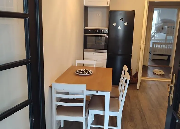 Newly Renovated Private In The Hearth Of The Homestay *